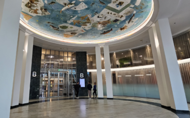 PLAYipp digital signage, Solna Gate entré